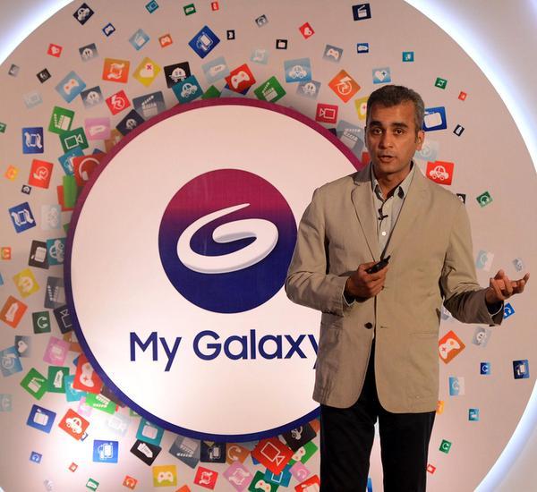 Senior Vice-President of Samsung India Electronics Asim Warsi launching the new version of “My Galaxy app with Samsung Z3” smartphone in Hyderabad, on Monday - Photo: NAGARA GOPAL